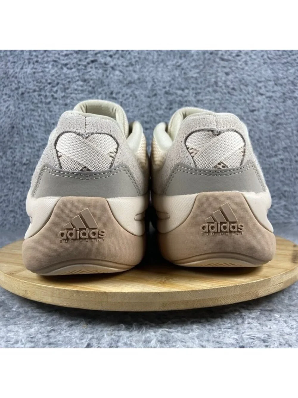 Adidas Crazy 8 Low Newport Beach Size 10 Men Halo Ivory Sandstone JI0339